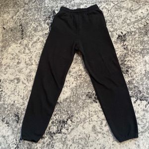 Fruit of the loom women’s small black sweats
